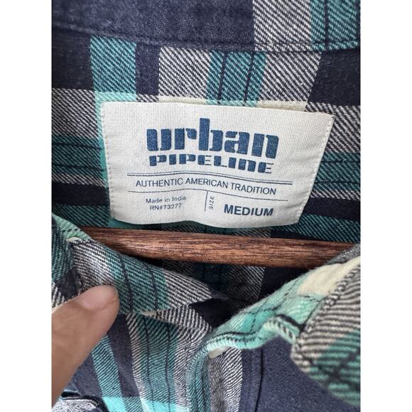 Urban Pipeline Plaid Flannel Shirt Men’s M Preppy - Picture 3 of 6